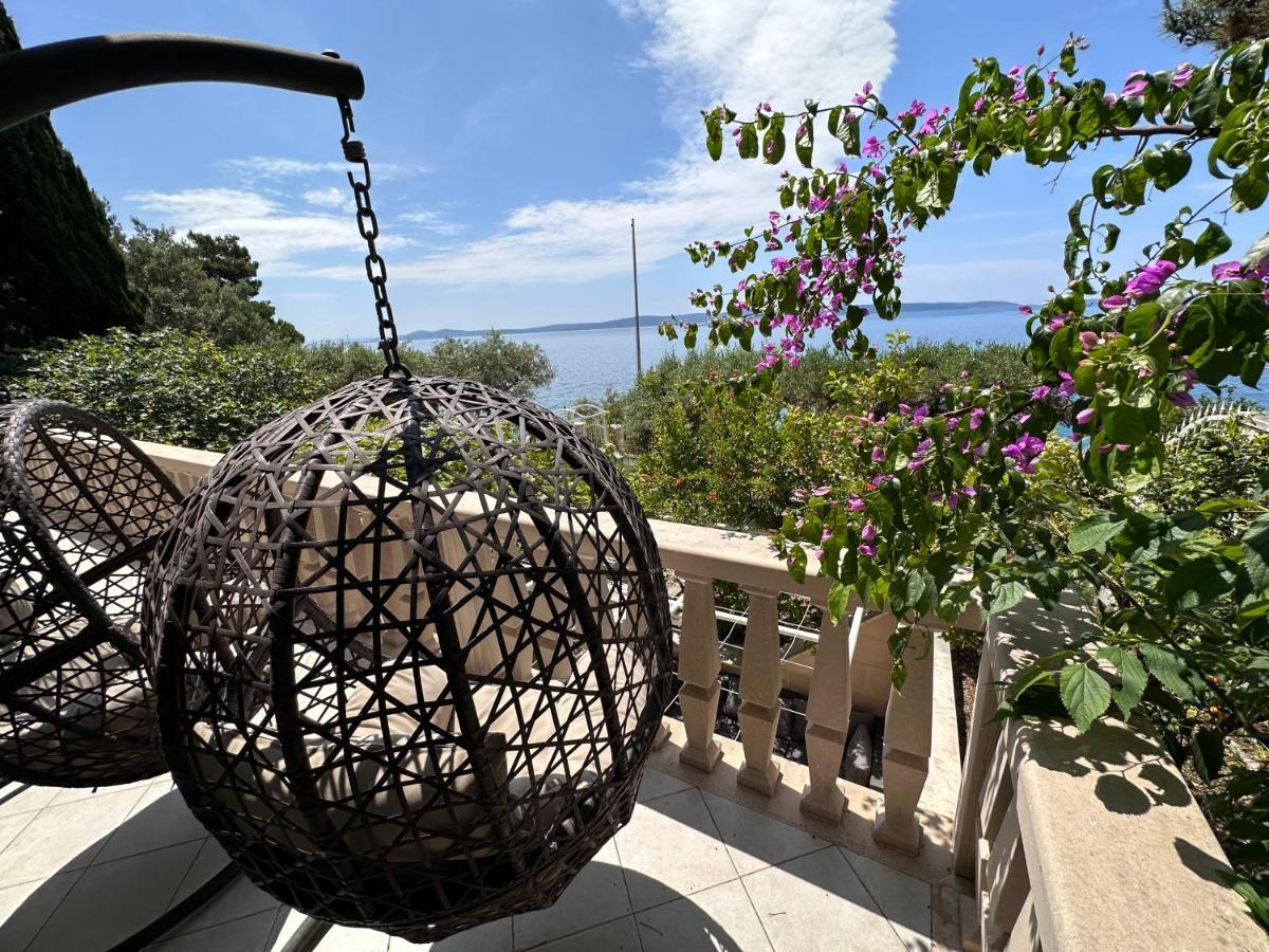 Luxury Seaside Villa With A Classic Mediterranean Olive Garden, A Fully Equipped Professional Kitchen, Pool, Sauna, Padle Boards And Canoe - Miolin Beach House Trogir Dış mekan fotoğraf