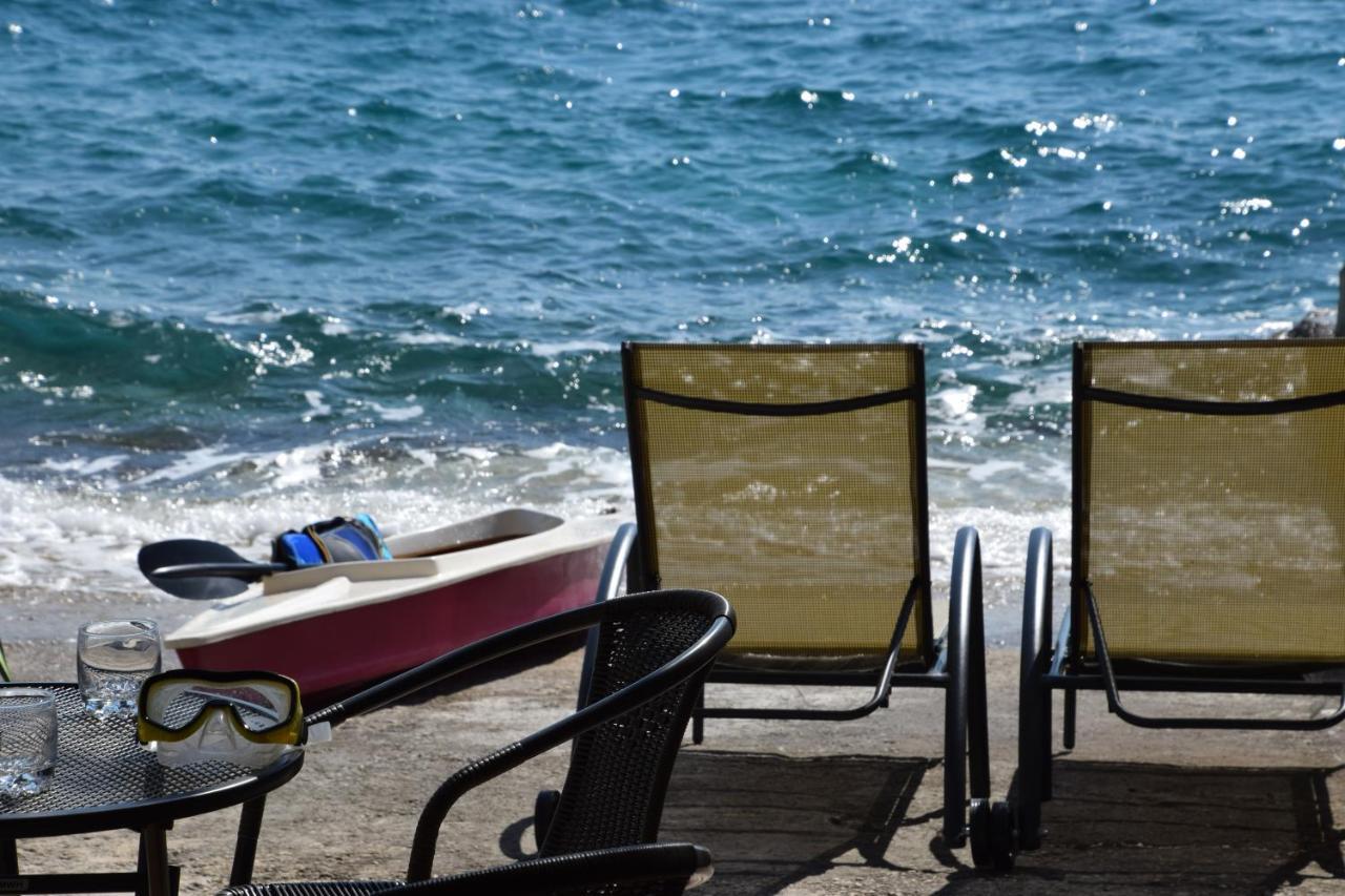 Luxury Seaside Villa With A Classic Mediterranean Olive Garden, A Fully Equipped Professional Kitchen, Pool, Sauna, Padle Boards And Canoe - Miolin Beach House Trogir Dış mekan fotoğraf